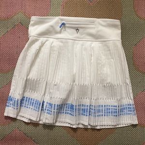 White Ivivva Skirt Size 10